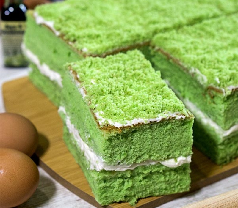 Green Coconut Cake