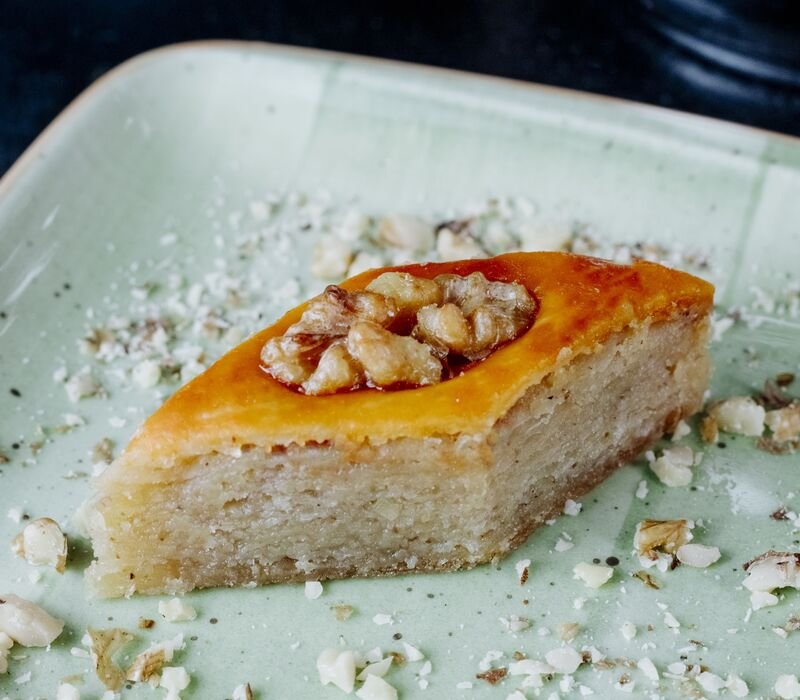 Caramel-Topped Pecan Cheesecake with Oatmeal Crust