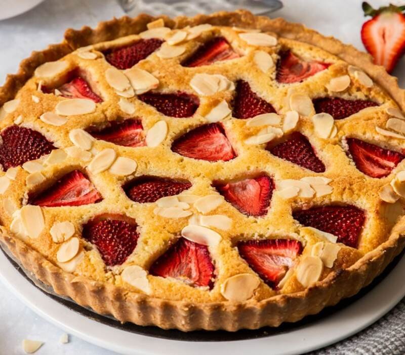 Strawberry-Almond Disintegrate Pie