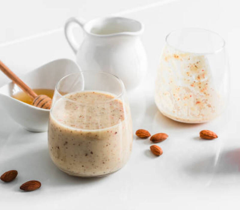 The-Amazing-Almond-Milk-Smoothie-Recipes