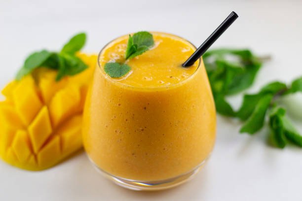 The-Amazing-Orange-Mango-Juice