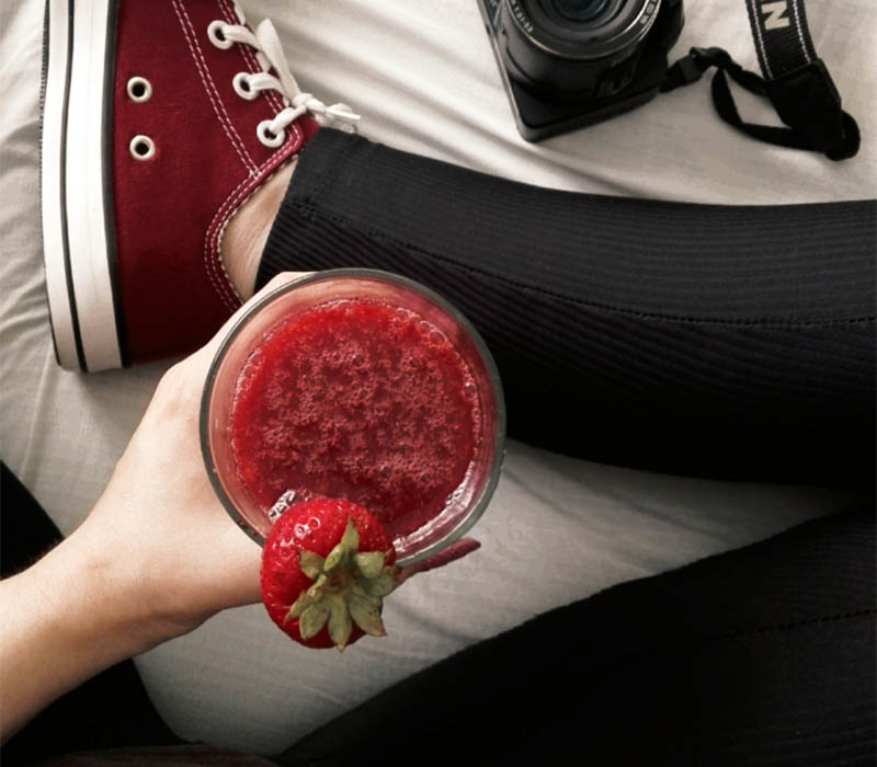 strawberry peanut butter smoothi strawberry peanut butter smoothie