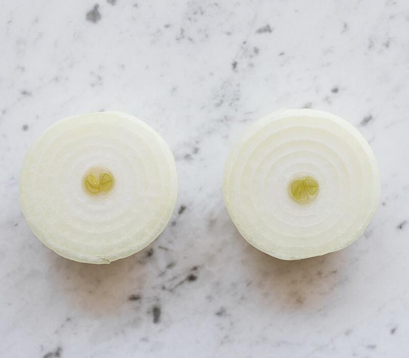 white-onion Carbs in White Onion: Is It Good For You