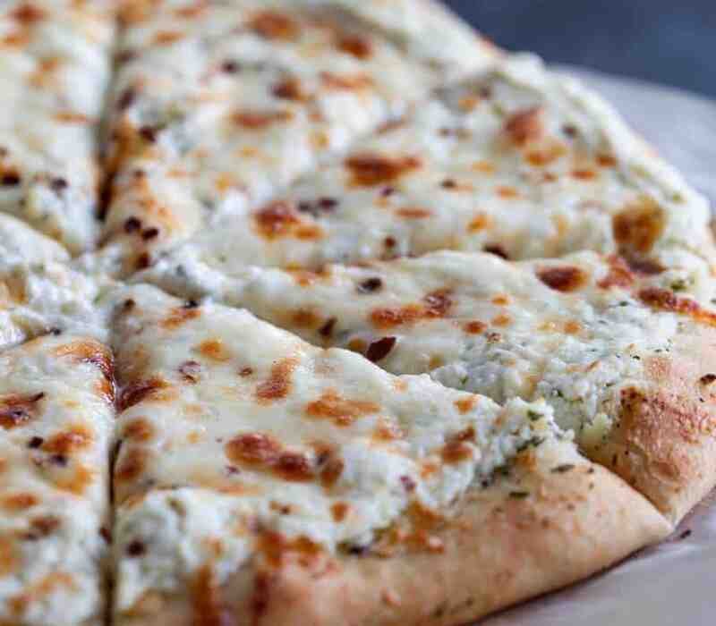 Tricks to Make Homemade Easy Olive Oil Pizza 