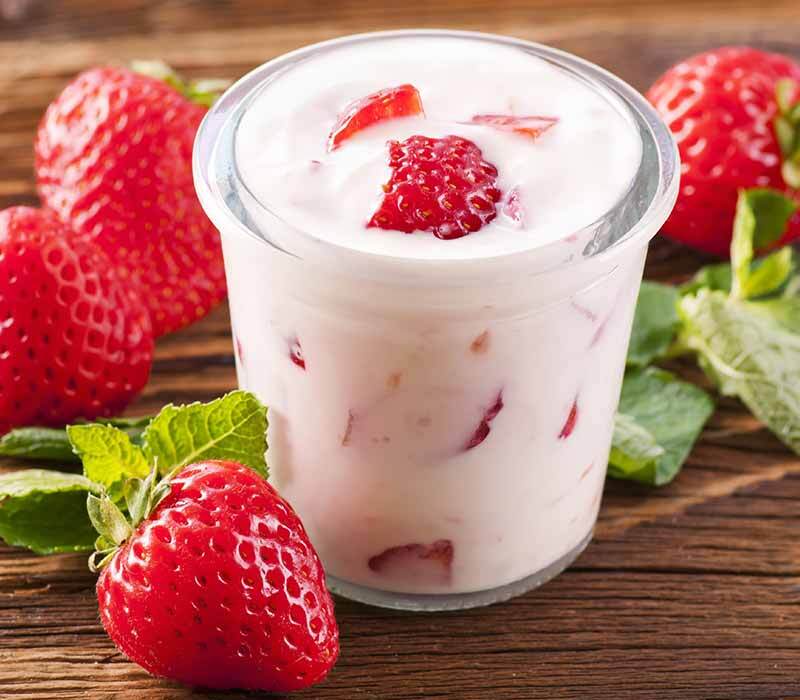 Strawberry-Yogurt 5 Miunte Easy Recipe to Make Strawberry Yogurt Healthy
