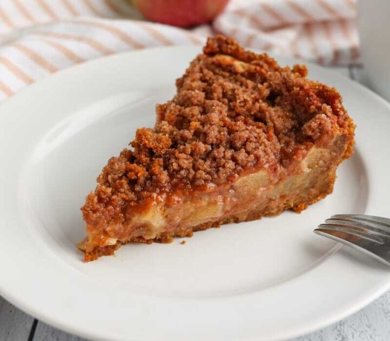How to Make Apple Pie Graham Cracker Crust?