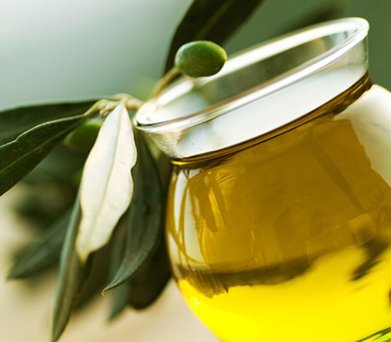 Why Italian Olive Oil is Healthy For You? Surprising Benefits