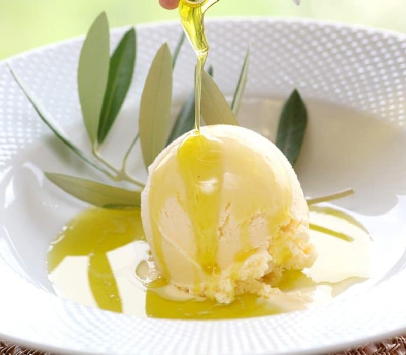olive-oil-on-ice-cream Why Should You Try Amazing Olive Oil on Ice Cream?