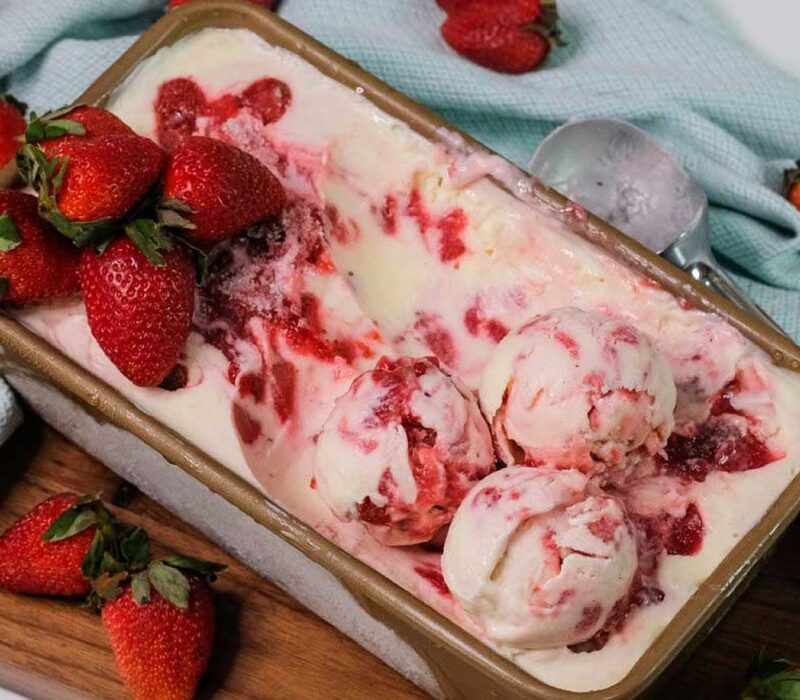 strawberry-cheesecake-ice-cream Strawberry Cheesecake Ice Cream Recipe to Make at Home