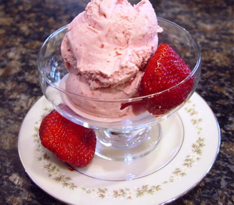 Strawberry Cheesecake Ice Cream Recipe to Make at Home
