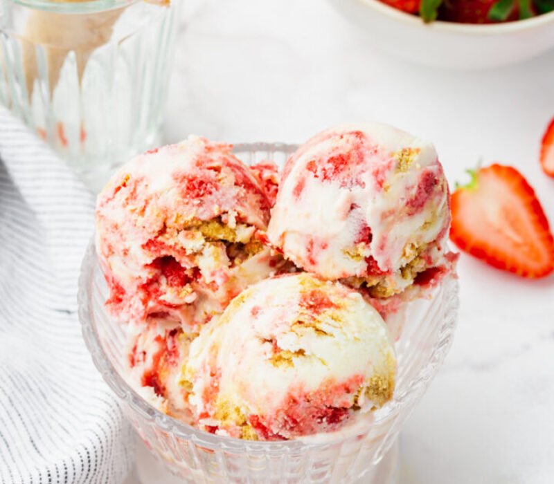 Strawberry Cheesecake Ice Cream Recipe to Make at Home