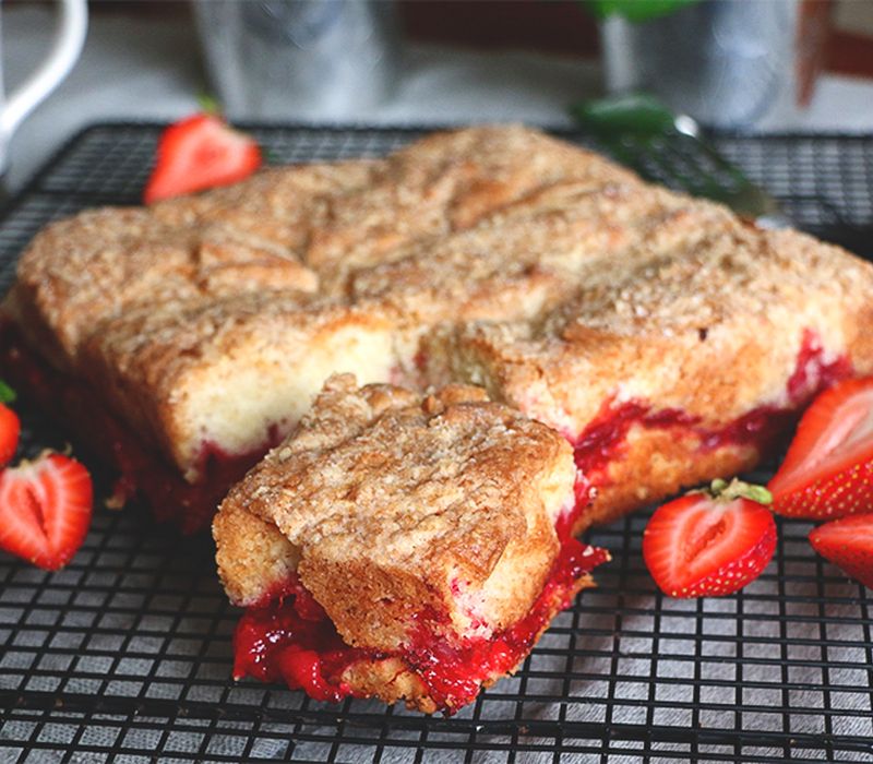 strawberry-coffee-cake Amazing Strawberry Coffee Cake Recipe With Topping Ideas