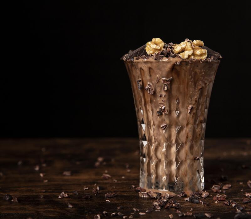 Everything You Need to Know About Dark Chocolate With Almonds Everything You Need to Know About Dark Chocolate With Almonds