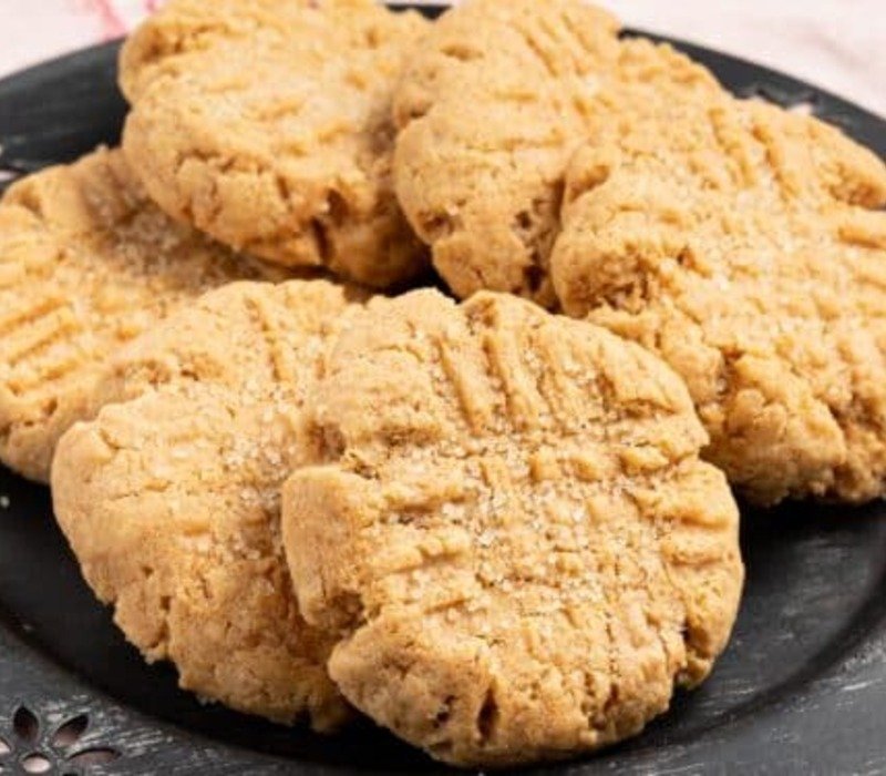 Delicious and Nutritious Almond Flour Peanut Butter Cookies