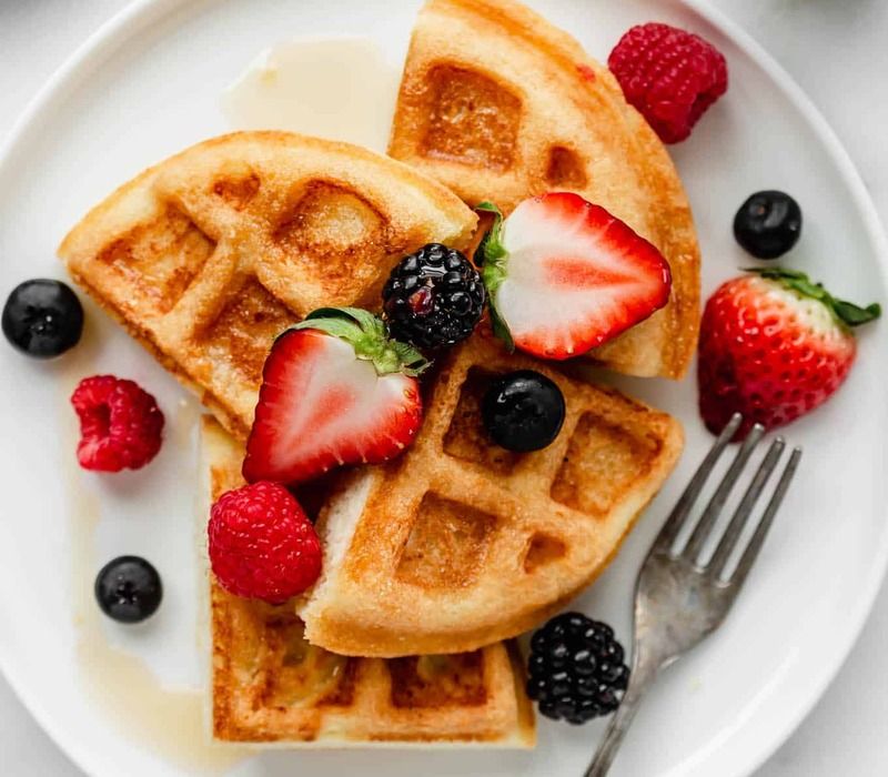 Fluffy Almond Flour Waffles: A Gluten-Free Breakfast Delight
