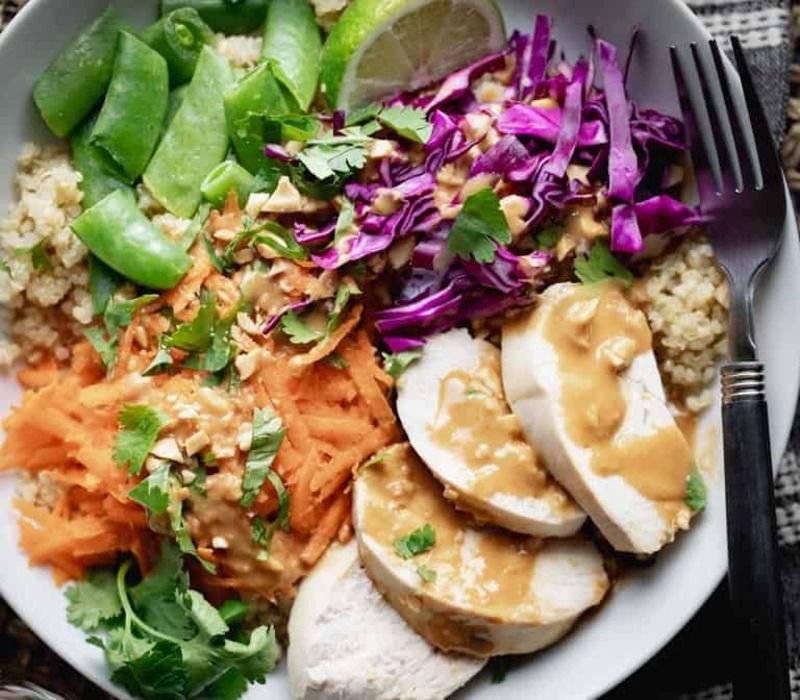 Fuel Your Day With an Amazing Delicious Chicken Quinoa Bowl