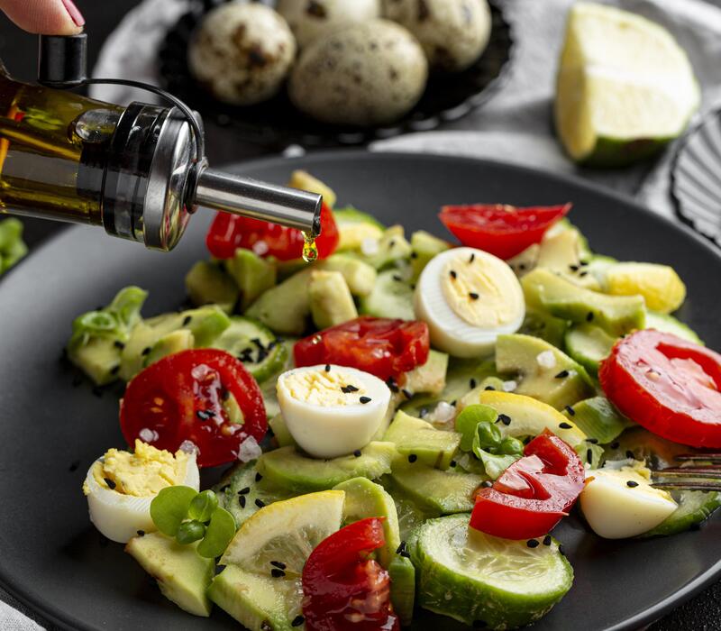 Make This Delicious Avocado Caprese Salad in 10 Minutes Make This Delicious Avocado Caprese Salad in 10 Minutes
